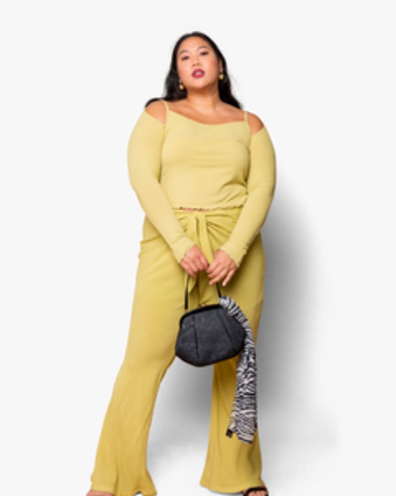 Susan Plus Size Shoulder Peek Top Pear